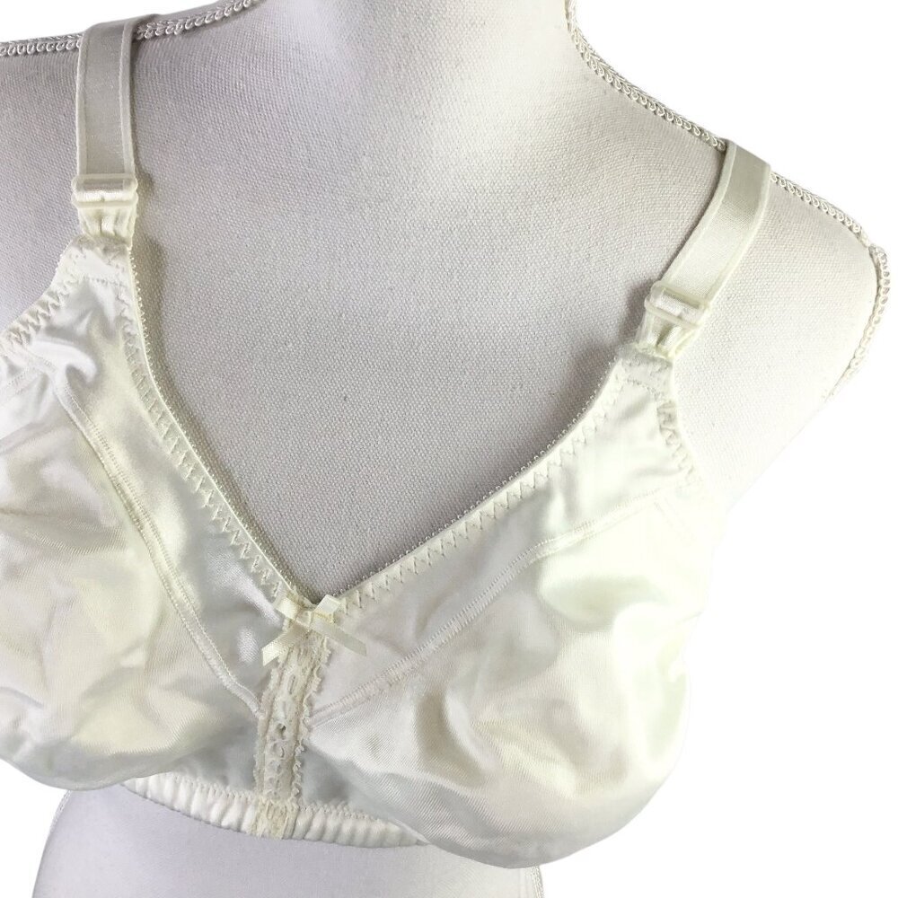 Bali Bra 40DD 3820 Wireless Classic Support Cool Comfort Ivory Unlined